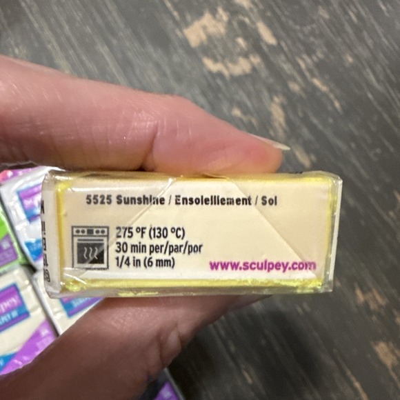 Sculpey Premo & Sculpey III Oven Bake Clay,Lot of 24 -2 oz blocks many Colors!! - Picture 4 of 10